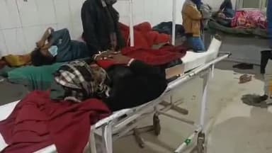 मिश्रिख: नील गांव के पास सड़क पर पैदल जा रहे लोगों को तेज रफ्तार बाइक ने मारी जोरदार टक्कर, चार लोग हुए घायल