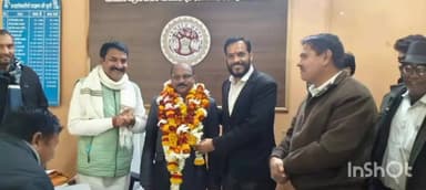 माकड़ोन: पूर्व मंडी अध्यक्ष प्रतिनिधि ने अपर कलेक्टर पद पर पदोन्नति होने पर तराना एसडीएम को बधाई दी