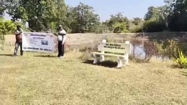 नौरोजाबाद: नगर में स्वच्छता अभियान के तहत सार्वजनिक स्थल नागोताल मे सफाई अभियान चलाया गया,