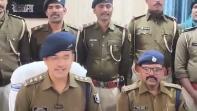 चेनारी: रोहतास में नशे के खिलाफ पुलिस की बड़ी कार्रवाई, नशे की सुई एवं दवाइयां बरामद, तीन गिरफ्तार: बिक्रमगंज एएसपी संकेत कुमार