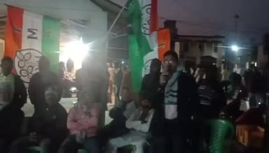 গোসাবা: IPAC কর্নধারের বাড়িতে ও অফিসে ইডির হানার প্রতিবাদে গোসাবার দয়াপুরে তৃনমূল কংগ্রেসের প্রতিবাদ মিছিল ও প্রতিবাদ সভা