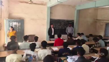 थांदला: थांदला में एसडीएम ने कक्षा 10वीं और 12वीं की रेमेडियल कक्षाओं का किया औचक निरीक्षण