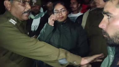 ब्यावरा: राजगढ़-ब्यावरा मार्ग पर पीपलबे आश्रम के पास तेज रफ्तार कार की टक्कर से किसान की मौत, ग्रामीणों ने किया चक्का ज