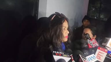 ब्रेकिंग— अभिनेत्री उर्मिला सनावर एसआईटी के सामने हुई पेश
#UrmilaSanawar
#ankitajustice
#AnkitaBhandari
#AnkitaBhandari...