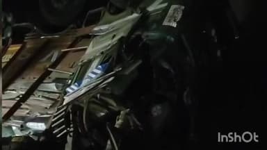 धरमपुरी: गणेश घाट की नई सड़क पर ट्राला अनियंत्रित होकर पुलिया के नीचे गिरा, हेल्पर ने कूदकर बचाई जान, बड़ा हादसा टला