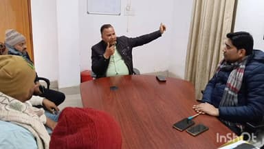 डुमरांव: शहर के जर्जर विद्युत तारों को बदलने की मांग के बाद काम शुरू, ट्रिपिंग से मिलेगी मुक्ति