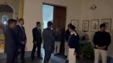 কলকাতা: খুনের হুমকি মেল রাজ্যপালকে, তবু নিরাপত্তা ছাড়াই কলকাতার রাজপথে নামার ঘোষণা আনন্দ বোসের