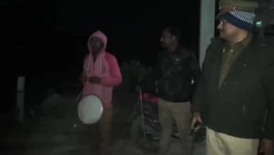 कौंच: रवा गांव के पास खेत में तेंदुआ देखे जाने के बाद वन विभाग ने मुनादी कराकर ग्रामीणों से घरों के बाहर न सोने की अपील की