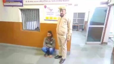 विजयनगर: बिजयनगर थाना पुलिस ने अवैध हथियार के साथ एक युवक को किया गिरफ्तार, गश्त में तलाशी के दौरान धारदार चाकू मिला