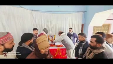 उतरौला: उतरौला में स्वर्गीय राम तीरथ वर्मा जी की पुण्यतिथि पर उनके बेटे ने समाज को एक बीघा जमीन दान दी