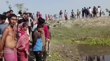 তুফানগঞ্জ ২: জলাশয় থেকে অজ্ঞাত পরিচয় ব্যক্তির মৃতদেহ উদ্ধার করাকে কেন্দ্র করে রীতিমতো চাঞ্চল্য হরিপুর বনদেরকুটি এলাকায়