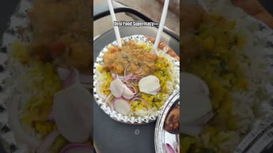 The best food♥️#song #love #music #ytshorts #dalchawal #batichokha #prayagraj #desifood #indianfood