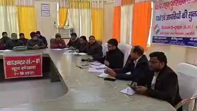 टूंडला: टूंडला तहसील में एसआईआर को लेकर एसडीएम ने बीएलओ की बैठक ली, नोटिस प्रक्रिया के बारे में दी जानकारी