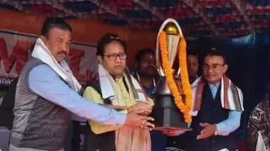 ଭୋଗରାଇ: ଜଳସୋହରିଆ ପଞ୍ଚାୟତର ମନ୍ଦାରି ଗାଁରେ ଆଇପିଏଲ ଢାଞ୍ଚାରେ ଏମପିଏଲ୍ ଟୁର୍ଣ୍ଣାମେଣ୍ଟକୁ ଉଦଘାଟନ କଲେ ବିଧାୟକ