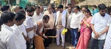 ಚನ್ನಪಟ್ಟಣ: ಪಟ್ಟಣದ 10 ನೇ ವಾರ್ಡ್ ನಲ್ಲಿ ಸಿಸಿ ರಸ್ತೆ ಅಭಿವೃದ್ಧಿ ಕಾಮಗಾರಿಗೆ ಶಾಸಕ ಯೋಗೀಶ್ವರ್ ಗುದ್ದಲಿ ಪೂಜೆ