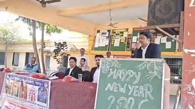 तिल्दा: नेवरा के पीएम श्री विद्यालय में विधिक जागरूकता शिविर का आयोजन, व्यवहार न्यायालय तिल्दा के न्यायाधीश रहे उपस्थित