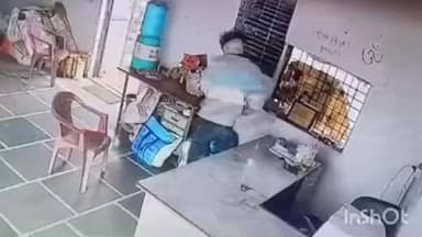 भितरवार: डबरा भितरवार रोड स्थित गेहूं मील में गल्ले से पैसे निकालने की कोशिश, गल्ला व्यापारी के बेटे ने चोर को पकड़ा