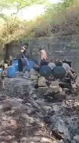 ભાણવડ: દેવભૂમિ દ્વારકા જિલ્લાના ભાણવડ પંથકના બરડા વિસ્તારમાંથી ફરીવાર ઝડપાઈ દેશી દારૂની ભઠ્ઠી..