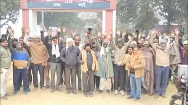 दातागंज: उसावां थाना क्षेत्र के मथना गांव के लोगों ने थाने पर किया प्रदर्शन