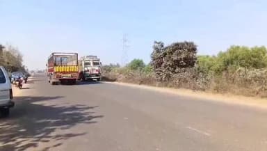 পাণ্ডবেশ্বর: ৬০ নম্বর জাতীয় সড়কের খোট্টাডিহি মোড় থেকে বিলপাহাড়ি মোড় সংলগ্ন এলাকায় পথ দুর্ঘটনায় আহত ২