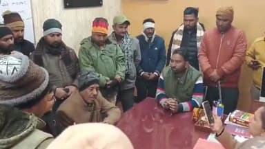 सूरतगढ़: सफाई कर्मचारियों का आंदोलन टला, पालिका ऑफिस में ईओ से वार्ता सफल रही, ₹51 लाख के वेतन ट्रांसफर के आदेश जारी