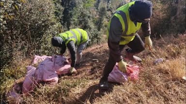कांडा: सीएचसी कांडा के समीप गंदगी देख बिफरे SDM ने जिला पंचायत से अवशिष्ट उठान शुरू किया, पुलिस को FIR के निर्देश दिए