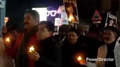 लालकुऑ: हल्दूचौड़ मुख्य बाजार में वीआईपी के नाम के खुलासे पर सीबीआई जांच को लेकर किया गया केंडल मार्च