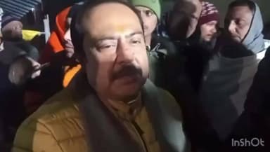 नरहट: शहीद हुए जवान के घर छोटा शेखपुरा पहुंचे सांसद विवेक ठाकुर, दी श्रद्धांजलि और आर्थिक मदद