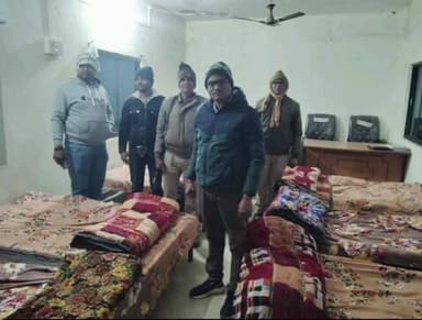 सरीला: जरिया थाना क्षेत्र के गोहांड में तहसीलदार ने रैन बसेरे व सीएचसी का निरीक्षण किया, दिए आवश्यक दिशा-निर्देश