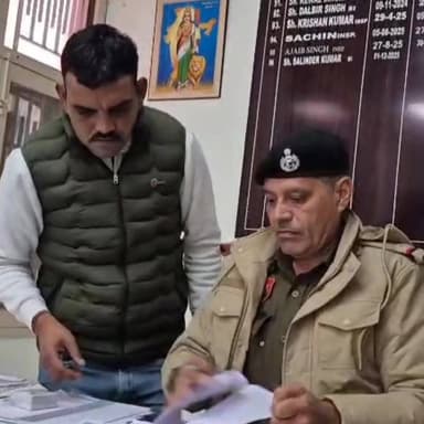 यमुनानगर बड़ी खबर :दो लाख रु की हेरोइन के साथ बुलेट सवार हमीदा निवासी सावेज़ पुलिस गिरफ्त में।
#trendingreel #Yamunanaga...