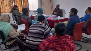 बोरियो: बीडीओ ने प्रखंड कार्यालय में की समीक्षा बैठक, शनिवार को होगा प्रखंड स्तरीय स्वास्थ्य मेला