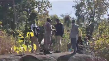 फरसगांव: बोरगांव जंगल में सड़े-गले अवस्था में मिले अज्ञात शव की पहचान नहीं हुई, पुलिस ने शव भेजा मेडिकल कॉलेज जगदलपुर