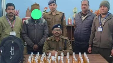 डेहरी: आरपीएफ डेहरी ऑन सोन ने 10 लीटर देसी शराब के साथ एक तस्कर को किया गिरफ्तार