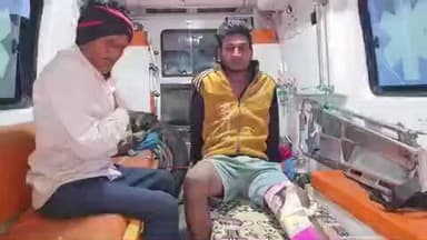 मुलताई: चीज खेड़ा गांव में सिंचाई के बाद सड़क पर पानी आने से बाइक स्लिप, युवक का पैर फ्रैक्चर