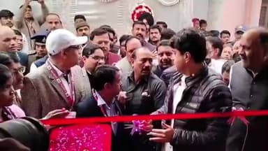 बदरवास: केंद्रीय मंत्री सिंधिया ने बदरवास उप डाक घर का लोकार्पण किया, कहा- डाक विभाग विश्व में पहले नंबर पर आएगा