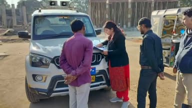 पिपरिया: पिपरिया बस स्टैंड पर आरटीओ द्वारा बसों की जांच, एक्स्ट्रा एलईडी लाइट ज़ब्त, नियम तोड़ने पर चालान काटे