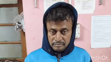 বাগদা: আগ্নেয়াস্ত্রসহ এক ব্যক্তিকে গ্রেফতার করলো বাগদা থানার পুলিশ