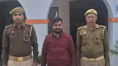 चंदौसी: चंदौसी कोतवाली पुलिस ने एक वांछित अध्यक्ष को गिरफ्तार कर न्यायालय के समक्ष भेजा
