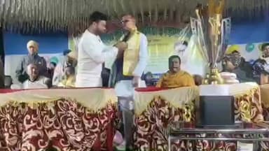 বিষ্ণুপুর ২: গঙ্গারামপুর নিউ ইয়ং স্টার ক্লাবের বাৎসরিক ক্রীড়া প্রতিযোগিতা শুভ উদ্বোধন করেন নবকুমার বেতাল ও গিয়াস উদ্দিন মোল্লা