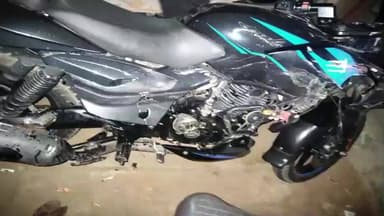 ଭଞ୍ଜନଗର: ଗଂଜାମ ଜିଲ୍ଲା ଭଂଜନଗର ବ୍ଲକ ନେଟେଙ୍ଗା ଗାଁ ଛକରେ ଏକ ଦୁର୍ଘଟଣା ଘଟିଯାଇଛି ।