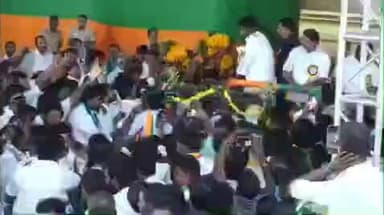 திருப்பூர் தெற்கு: பாண்டியன் நகர் பகுதியில் நடைபெற்ற பாஜக மாநாட்டில் மாநிலத் தலைவர் நைனார் நாகேந்திரன் மற்றும் முன்னாள் மாநில தலைவர் அண்ணாமலை சிறப்புரை