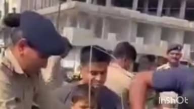 ખેરગામ: માર્ક સુરક્ષા અભિયાન અંતર્ગત ખેરગામ પોલીસ ટીમ દ્વારા ખેરગામ વિસ્તારમાં આગામી ઉતરાયણના તહેવારને લઈને સેફ્ટી ગાર્ડ