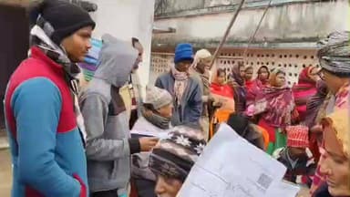 मैनाटांड़: फार्मर आईडी बनाने का काम ज़ोर-शोर से, किसानों की उमड़ रही भीड़