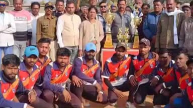 घुघरी: विधायक कप क्रिकेट: टिकरिया बना चैंपियन, बनेहरी को 126 रनों से हराया, विधायक नारायण सिंह पट्टा रहे उपस्थित