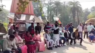 জয়নগর ১: মন্দিরতলা এলাকায় তৃণমূল কংগ্রেসের পাড়া বৈঠক