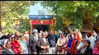 बिक्रमगंज: बिक्रमगंज में बाल विवाह निषेध पर प्रशिक्षण कार्यक्रम, आंगनबाड़ी और आशा कार्यकर्ताओं को किया गया जागरूक