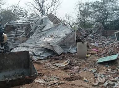 गांव जिंदरान कलां में चलाया गया तोड़-फोड़ अभियान :- उपायुक्त सचिन गुप्ता
रोहतक : उपायुक्त सचिन गुप्ता ने बताया कि जिला ...