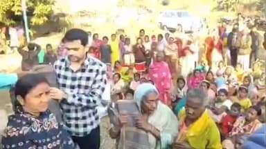 चाकुलिया: समाजसेवी कुणाल महतो ने घाघरा गांव में 326 जरूरतमंदों के बीच कंबल वितरण किया