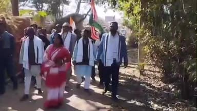 কাশীপুর: বিধানসভা নির্বাচন সামনে রেখে গৌরাঙ্গডি অঞ্চলে তৃণমূল কংগ্রেসের কর্মসূচি উন্নয়নের পাঁচালী নিয়ে গ্রামে প্রচার