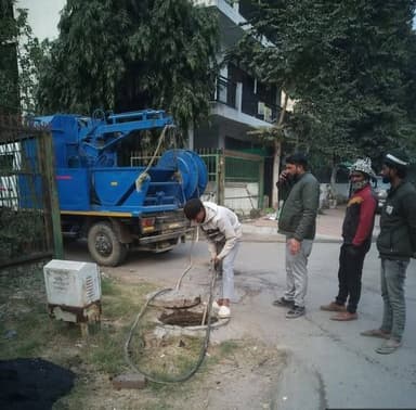 प्रेस विज्ञप्ति-ग्रेटर नोएडा प्राधिकरण-09-जनवरी-2026
----------------------------
ग्रेनो प्राधिकरण ने दूषित पानी की शिका...